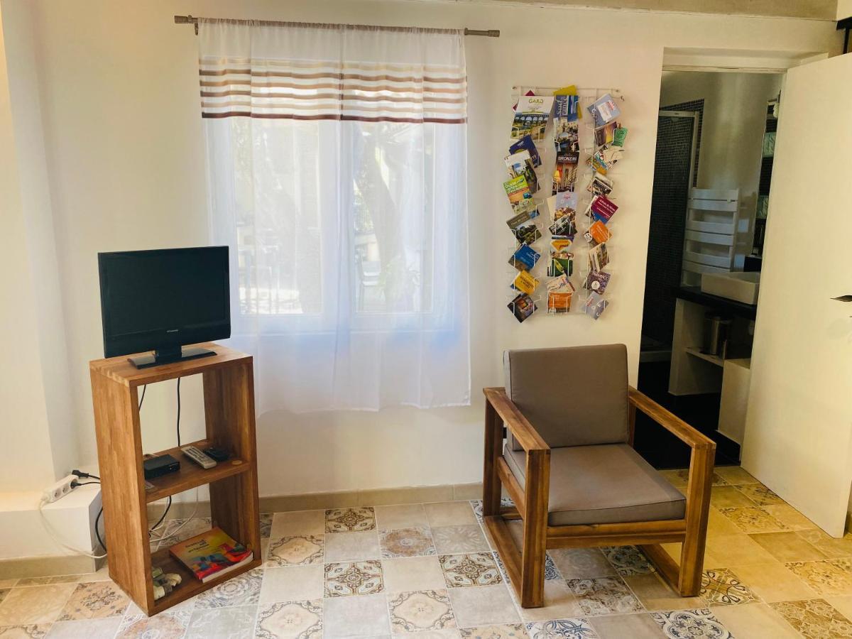 Studio Tudo Bem Villeneuve-lès-Avignon Εξωτερικό φωτογραφία